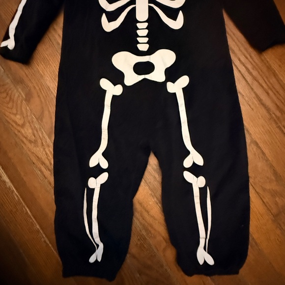 Pottery Barn Kids Halloween Skeleton Costume - Picture 6 of 12